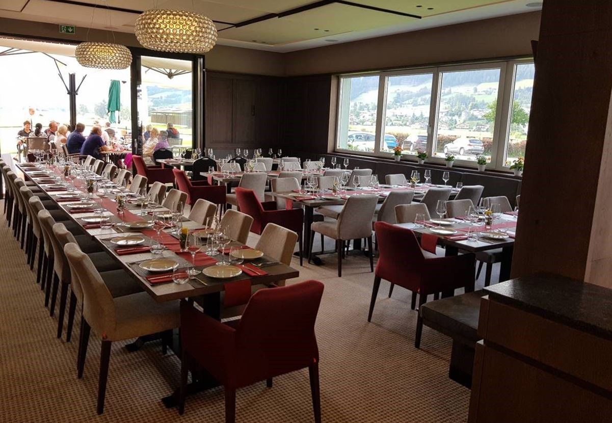 Clubrestaurant.jpg