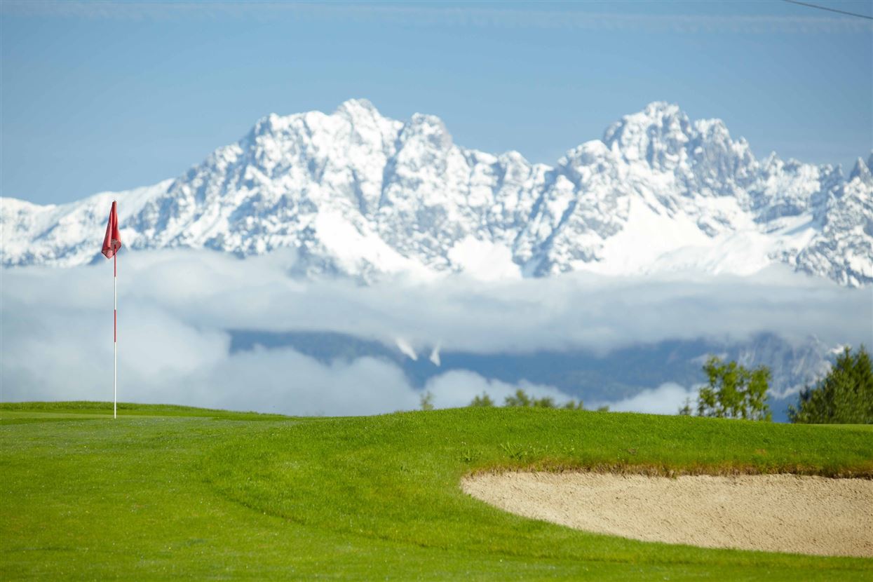 Golfplatz Eichenheim Bergblick