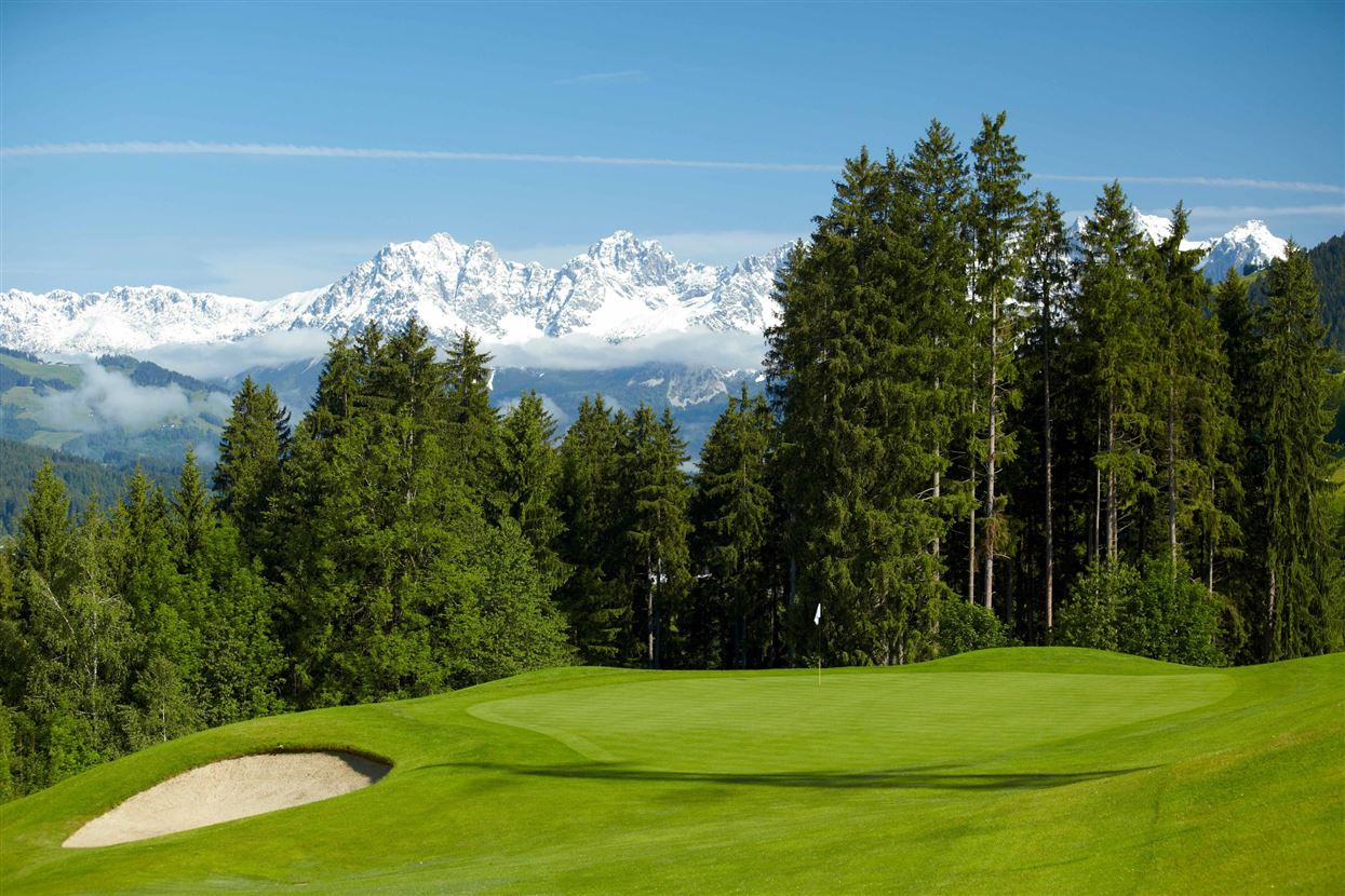 Golfplatz Eichenheim Bergpanorama