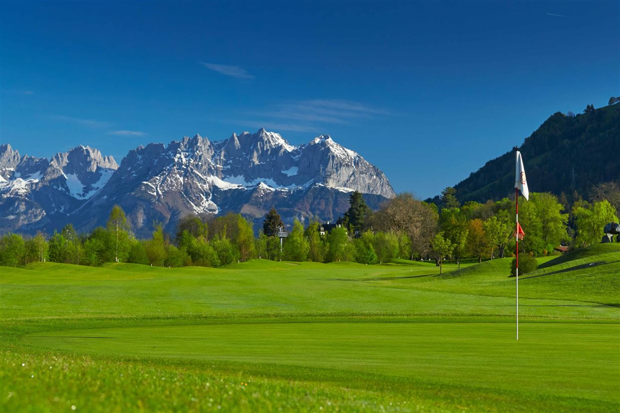 Golfplatz Kitzbühel Kaps Bergpanorama