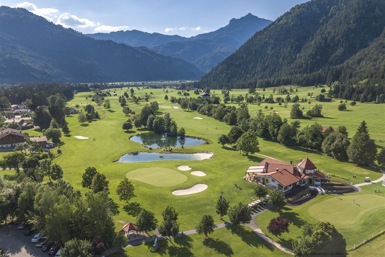 Golfplatz Lärchenhof Bergpanorama