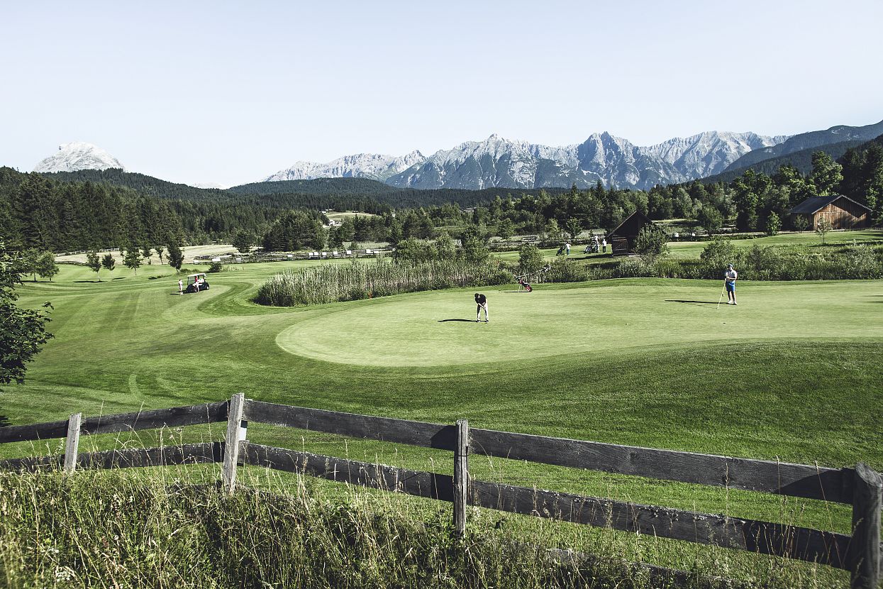 Putten vor dem Wettersteingebirge GC Seefeld-Reith.tif