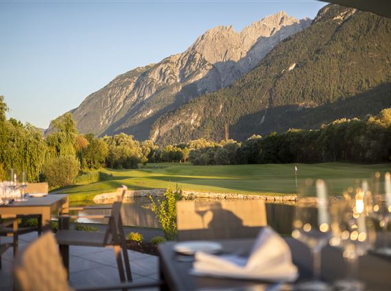 Dolomitengolf-ROT-Loch-9.jpg