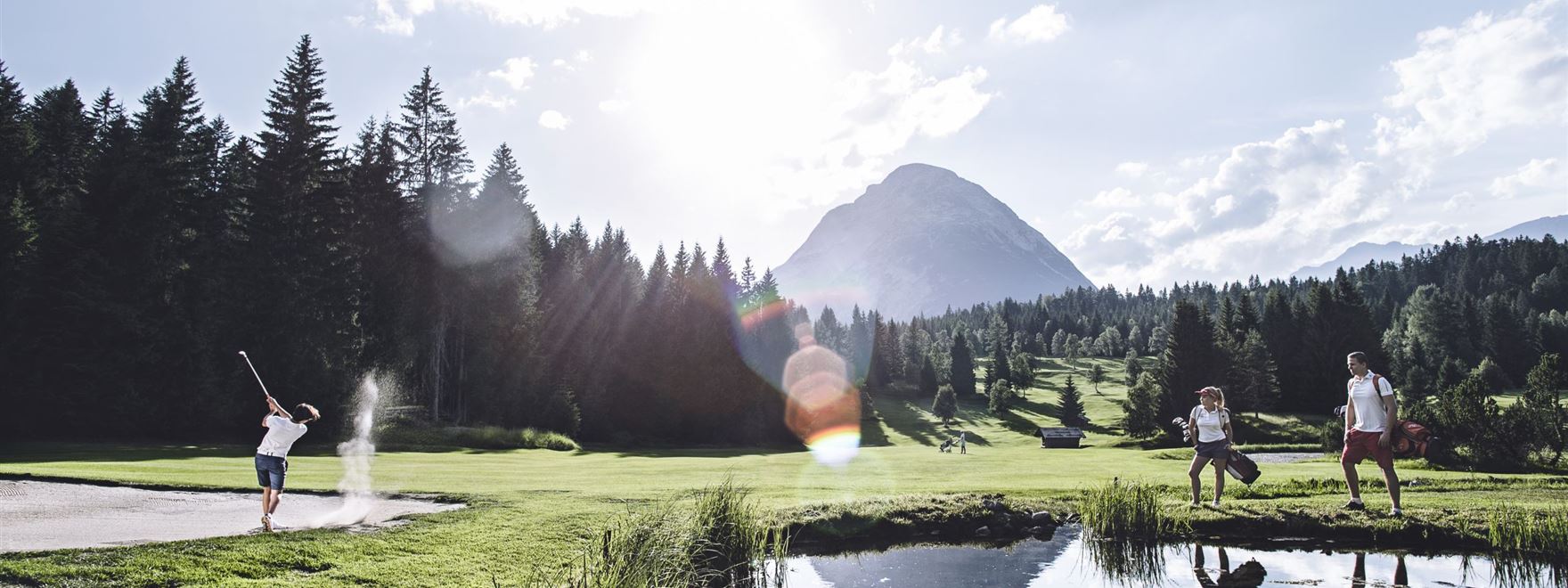 Golf mit Blick auf die Hohe Munde - Kopie.jpg