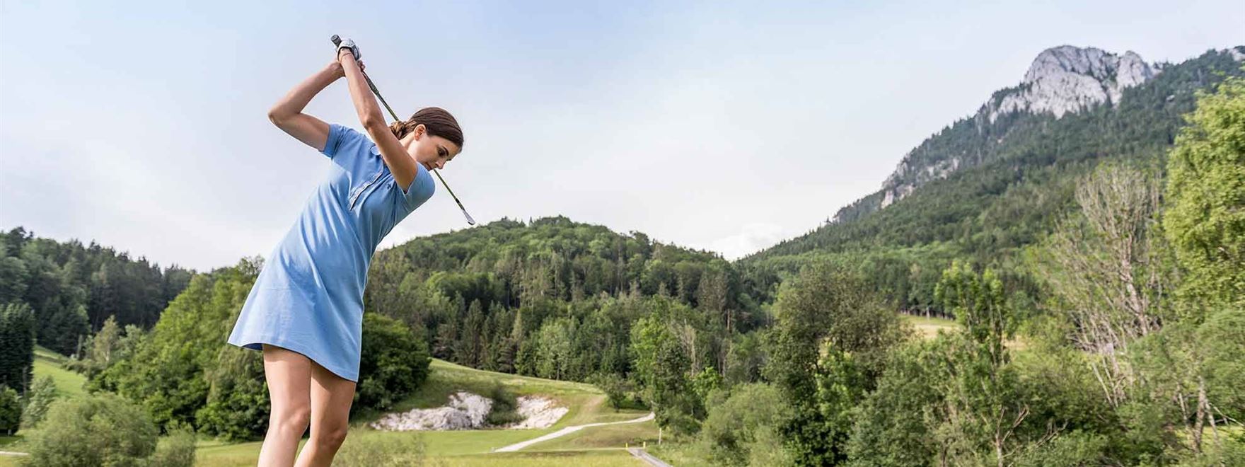 Golfen zwischen Bergen und Seen