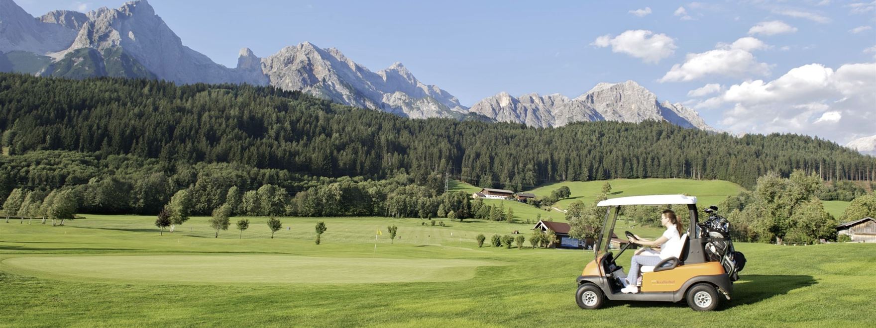 Hotel Krallerhof golf Urslautal.jpg