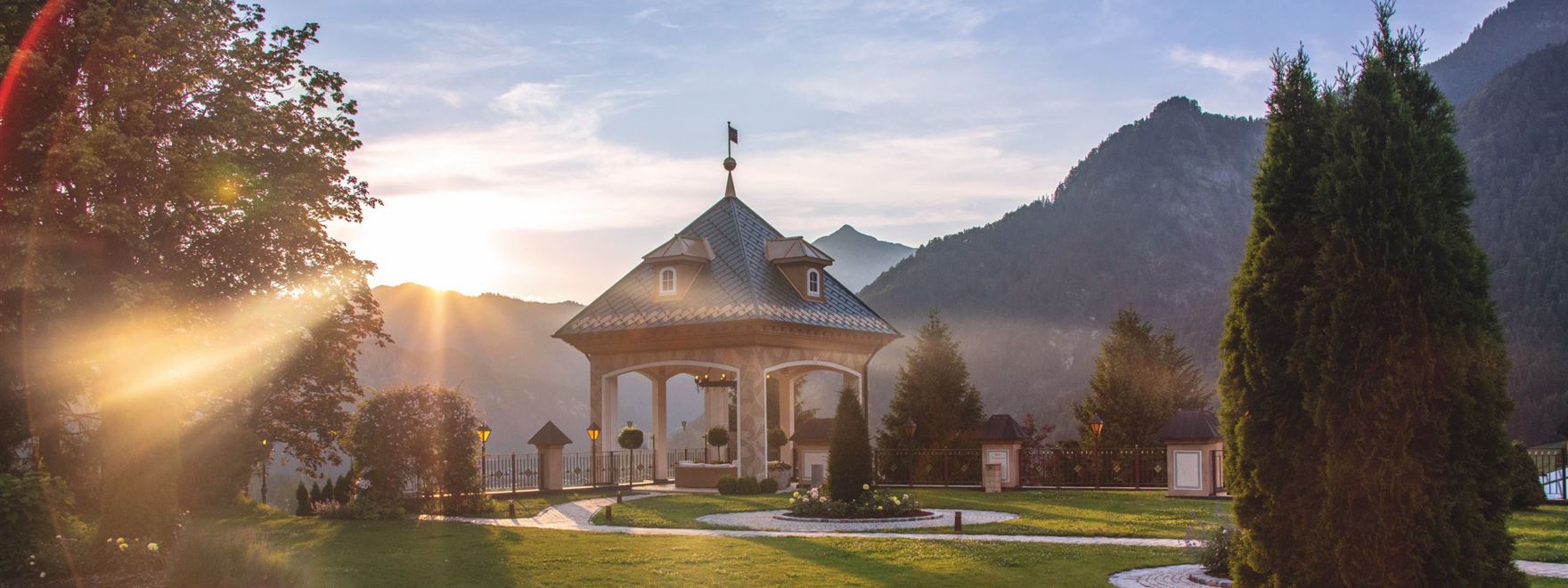Terrasse mit Pavillion