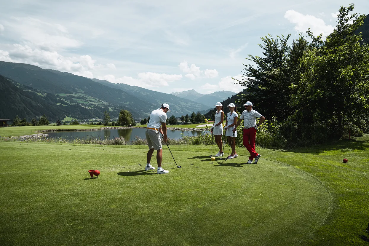 golf_uderns7©zillertaltourismus_christophjohann.jpg