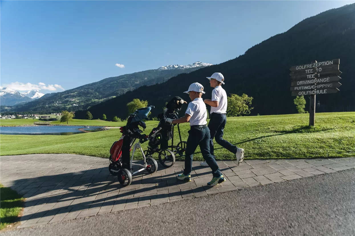 GolfingwithKids-3.jpg