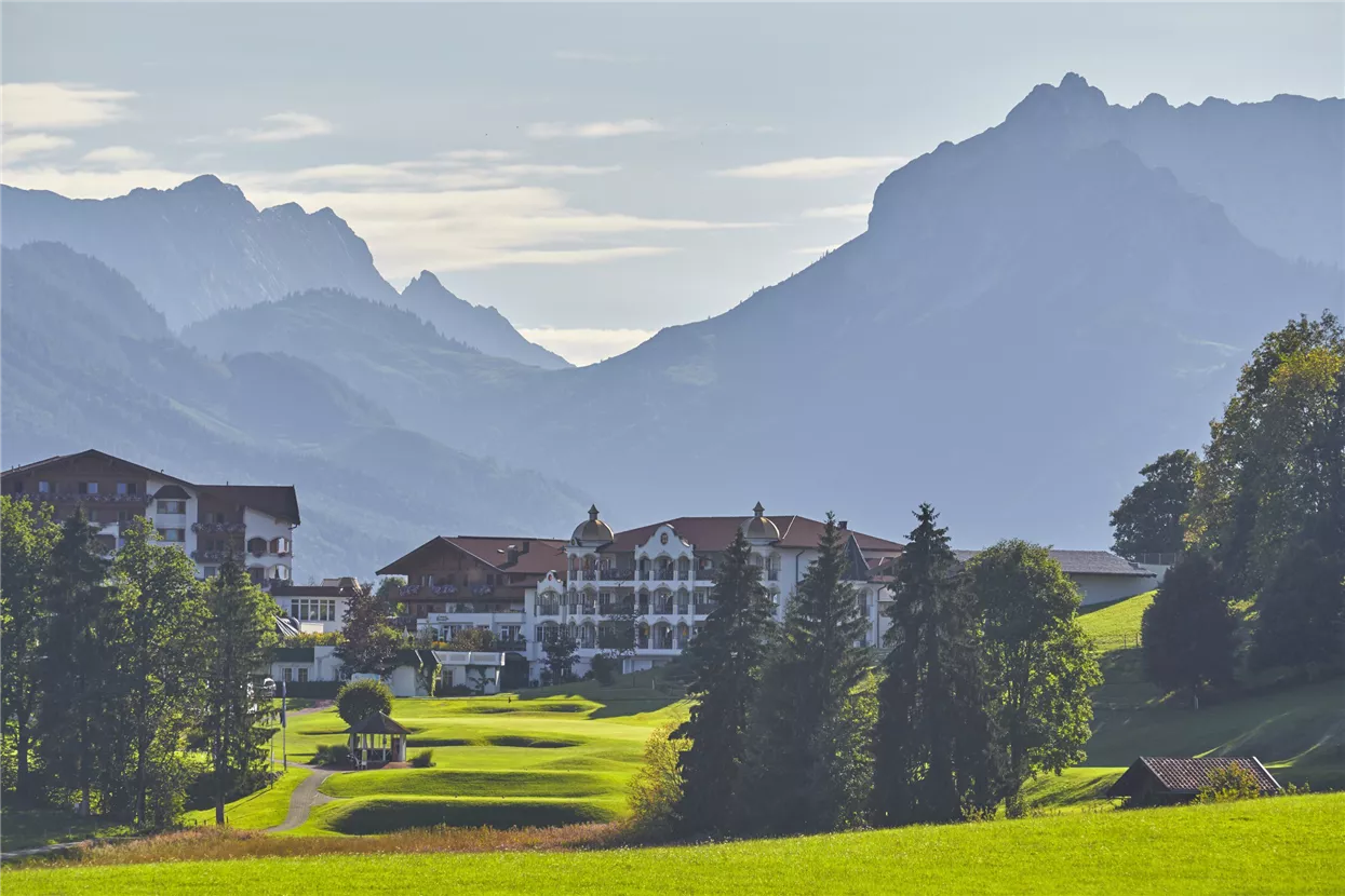 Golfplatz mit Golfhotel