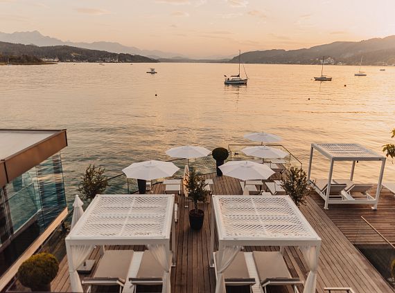 c_Seehotel Dr. Jilly_Hauptsujet.jpg