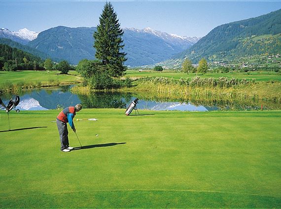 Golfgrün