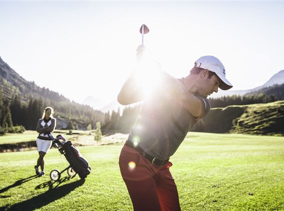 Golfwoche_Golf-Zug_lech-zuers-tourismus_ChristophSchoech-81.jpg