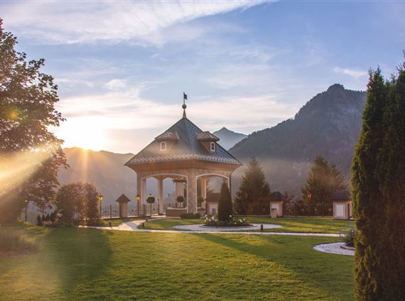 Terrasse mit Pavillion