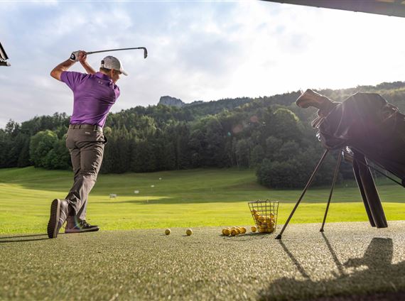 WAL_190619_Golf-Shoot_0104-Drivingrange-Willi.jpg