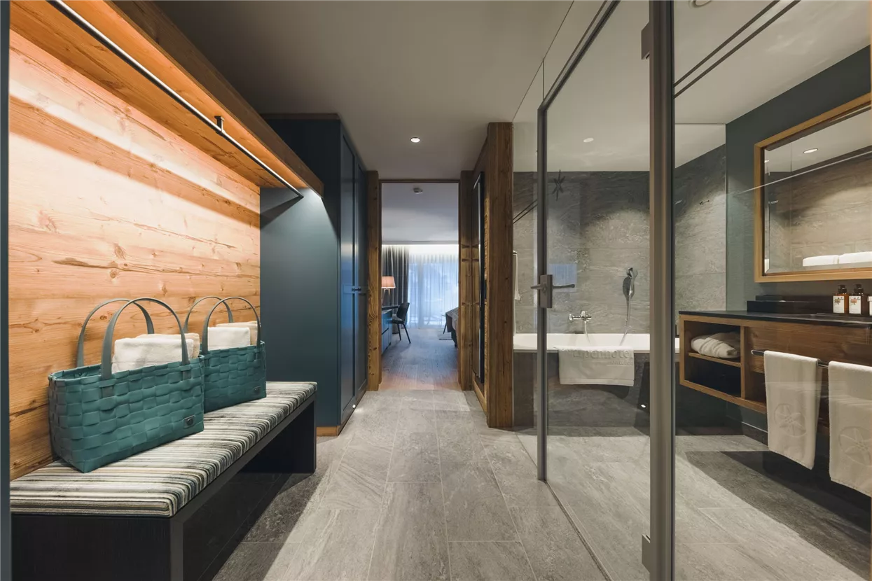 Alpenhotel__ Montafon Juniorsuite Silberfichte