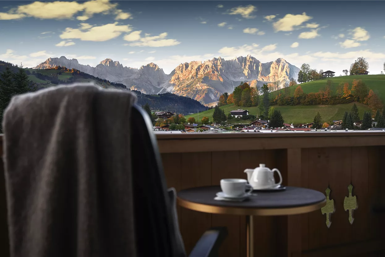 Balkon mit Bergblick