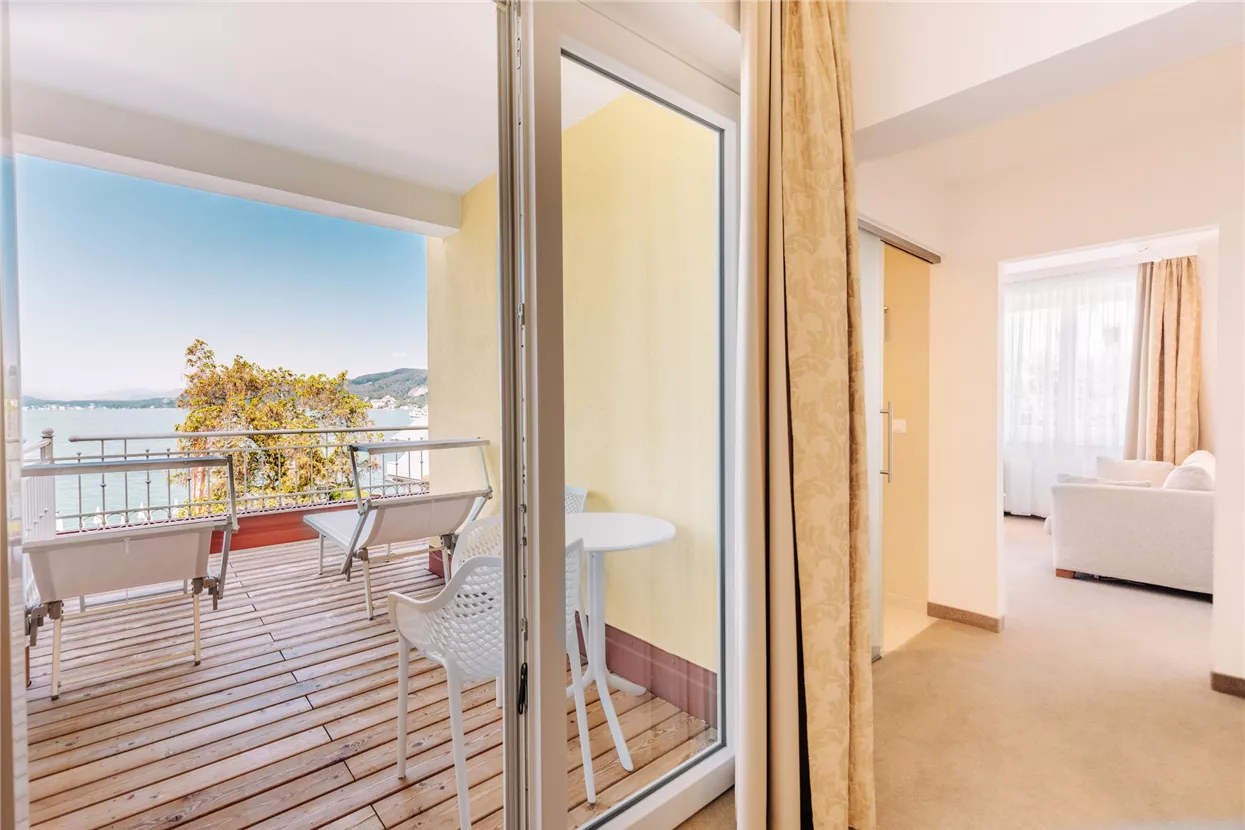 c_Seehotel Dr. Jilly_Zimmer_Ausblick.jpg