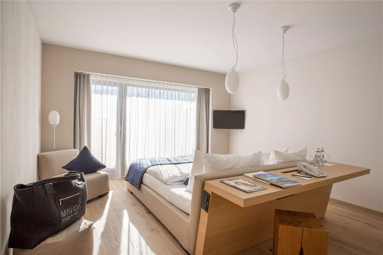Doppelzimmer-Superior_3-MAVIDA-Wellnesshotel-Zell-am-See.jpg