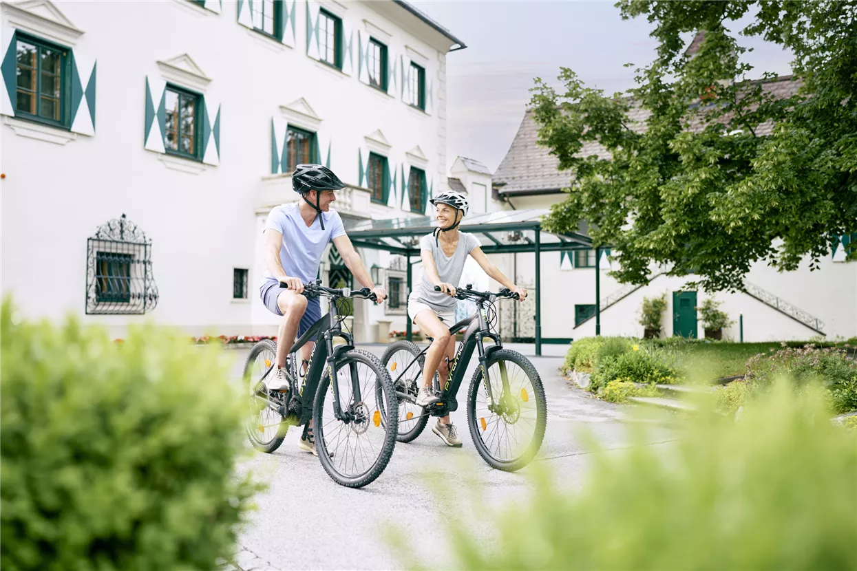E-Biken rund um das IMLAUER Hotel Schloss Pichlarn.jpg
