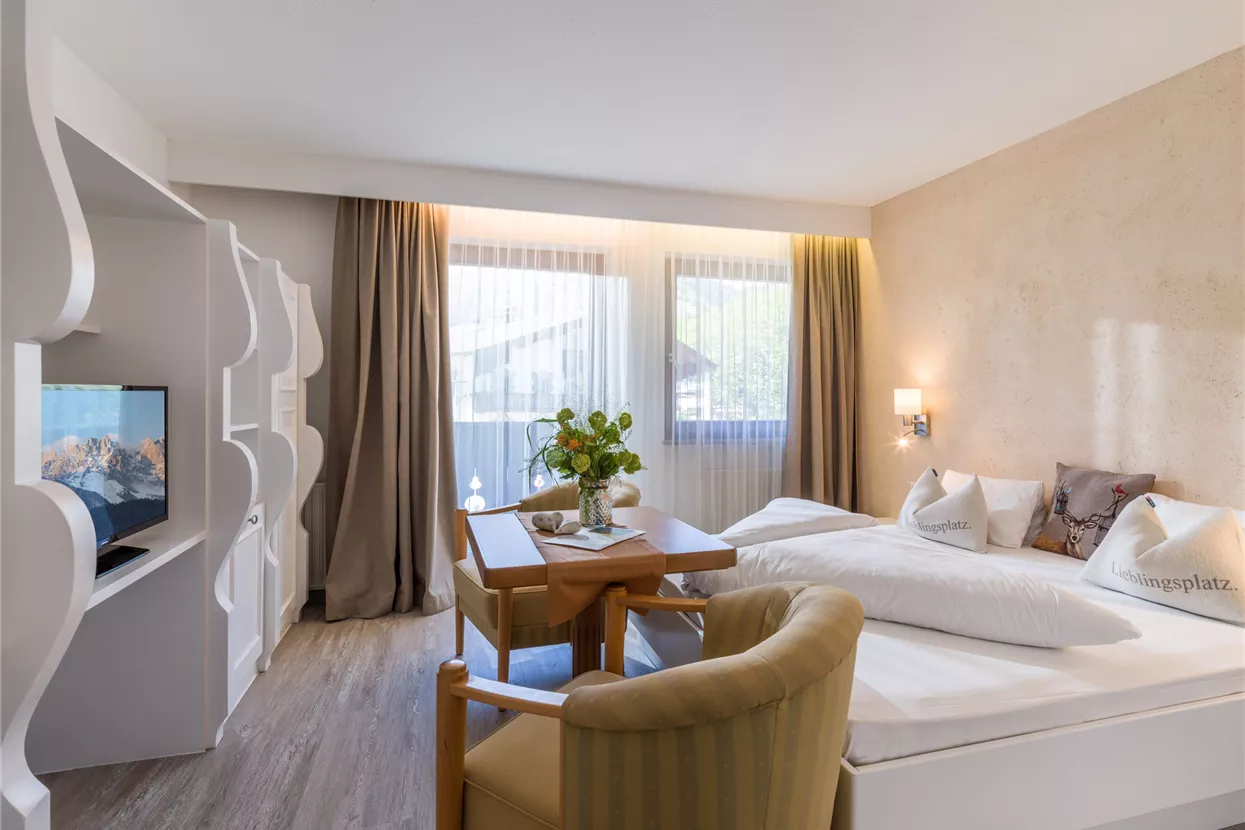 Hotel_Ilgerhof_Dorfplatz_4_Walchsee_06_2021_Zimmer_213.jpg