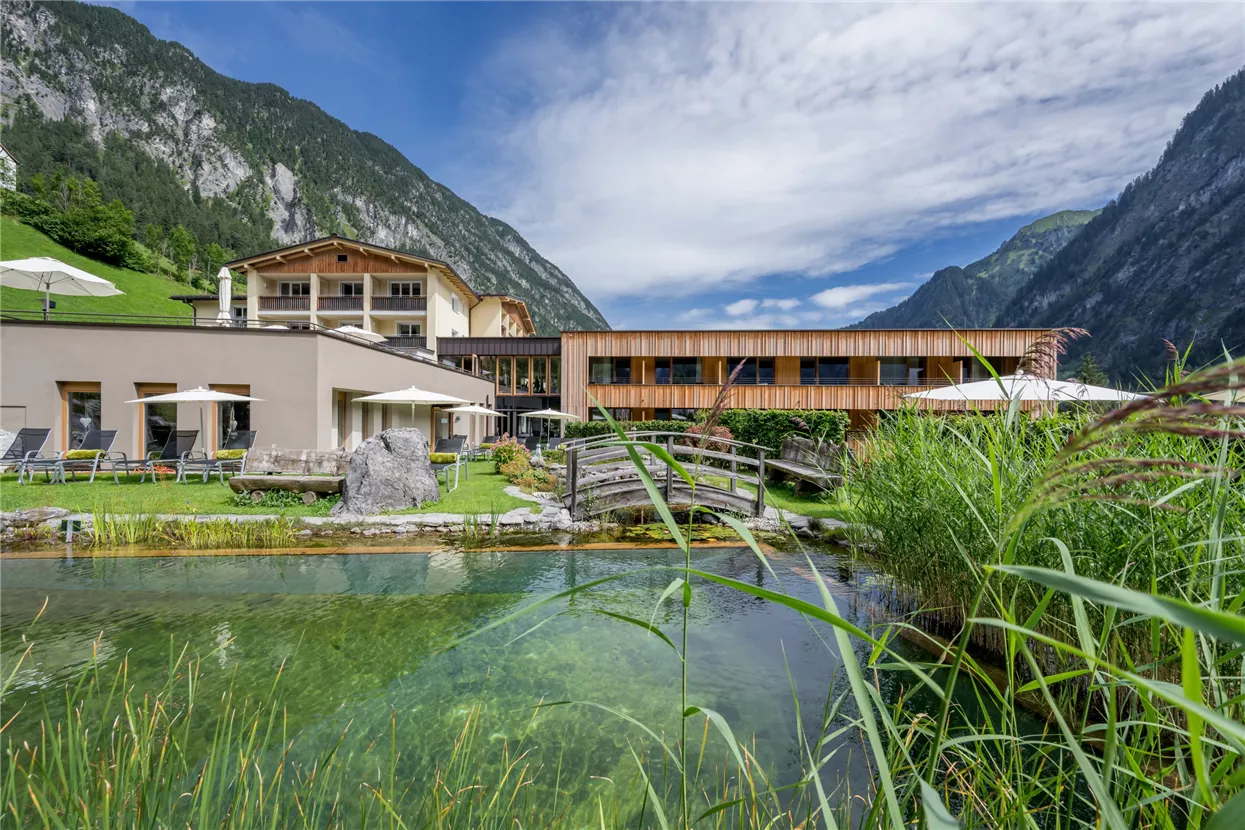Hotel mit See