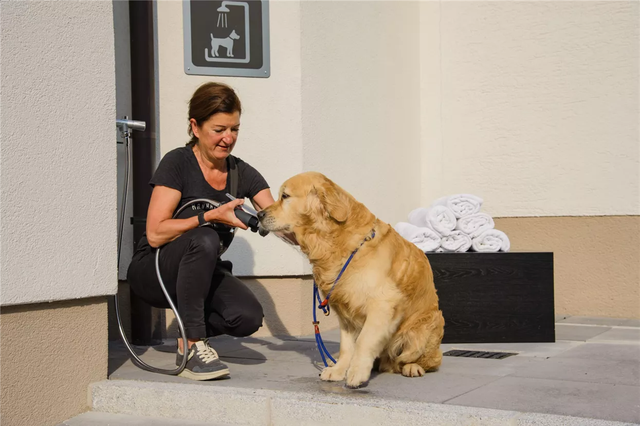 Hundedusche Brandlhof