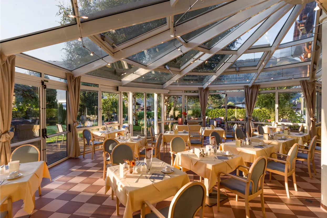 Wintergarten Terrasse.jpg